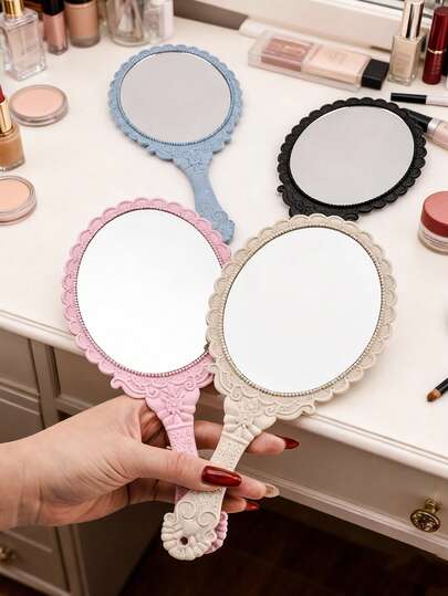 1 PIEZA Espejo de mano de estilo palaciego retro creativo, disponible en una variedad de colores, hecho de plástico de alta calidad, práctico, portátil, ligero, hermoso, creativo, duradero. Llévalo contigo cuando salgas para retocar tu maquillaje y ayudarte a mantenerte siempre hermosa. Adecuado para viajes, vacaciones, viajes de negocios. Un regalo ideal para amigos, familiares, colegas, cumpleaños, Navidad, Año Nuevo, aniversarios, eventos especiales