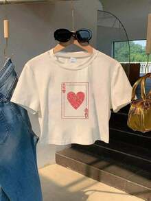 Women's Boxy Fit Cropped Graphic T-Shirt|Y2K - Style Women'S Crop T - Shirt/ "Queen Of Hearts Card Design" Playful - Themed Graphic Print/ & Retro - Inspired/ Y2K - Inspired/ Breathable Tee Women's Boxy Fit Cropped Graphic T-Shirt ,90s Y2K Cropped Graphic Tee For Women,Women's Cropped Graphic Print T-Shirt| Crew Neck Short Sleeve Boxy Fit Casual Cotton Tee|  Streetwear Top - 白色 - 查看 7