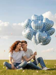 10个蓝白格子心形气球，浅蓝色格子心形铝箔气球，18英寸格子气球，适用于男孩生日、婚礼、情人节、新娘送礼会装饰 - 淺藍色 - 查看 3