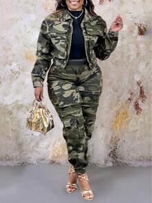 Magic Mia Women's Camouflage Cargo Two-Piece Set -  Green Cropped Jacket With Multi-Pockets & Tapered Jogger Pants | Streetwear Chic Fit For Casual Outings, Urban Styling &  Looks (Fashion-Forward) For All Seasons - 迷彩 - 查看 1