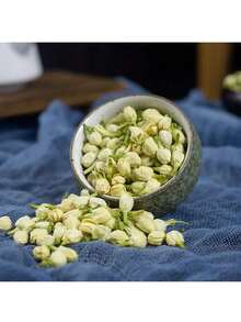 一套110克/210克/310克蜡烛制作套装，包含茉莉花、薰衣草、玫瑰花瓣、红梅花、玫瑰花瓣、彩色菊花干花，适用于手工皂、装饰花卉、鲜花装饰、蜡烛干花、人造花卉装饰、干花植物、足浴、全身浴、水疗、浪漫婚礼、五彩纸屑、家居香氛、沐浴、香皂蜡烛制作、派对婚礼装饰、DIY工艺材料装饰、真正的干红玫瑰花瓣、蜡烛装饰等等。 - 蠟燭製作套件(1件) - 查看 83