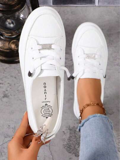White Casual Shoes With Thick Platform, Slip-On Design For Easy Wear, Versatile, Comfortable, And In An Ins Style. They Feature Elastic Drawstrings And Are Suitable For Spring And Summer Outfits.