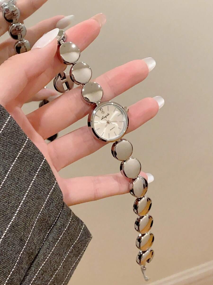 1 chiếc đồng hồ nữ mặt tròn mạ vàng, máy quartz, thiết kế tối giản thanh lịch, phù hợp để đeo hàng ngày, làm quà tặng sinh nhật/tốt nghiệp, hoặc dùng trong các buổi gặp gỡ và tiệc tùng. - Bạc - Xem 1