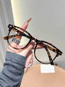 1pc Leopard Print Frame White Flat