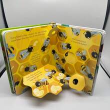 耐用教育立体书“蜂巢”|采用硬纸板制成，可折叠页面，适合家庭阅读、早期英语学习、认知启蒙、语言发展，万圣节和圣诞节主题。 - 彩色 - 查看 2