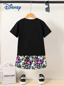Ensemble 2 pièces bébé garçon Disney, t-shirt à manches courtes de couleur unie avec poche imprimé Mickey Mouse et short assorti. Tenue complète mignonne et avec motif Mickey Mouse tout-sur-tout pour enfants. - Noir - Voir 2