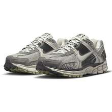 Women's Nike Zoom Vomero 5 Cobblestone/Light Bone (FB8825 001) - 綠色 - 查看 4