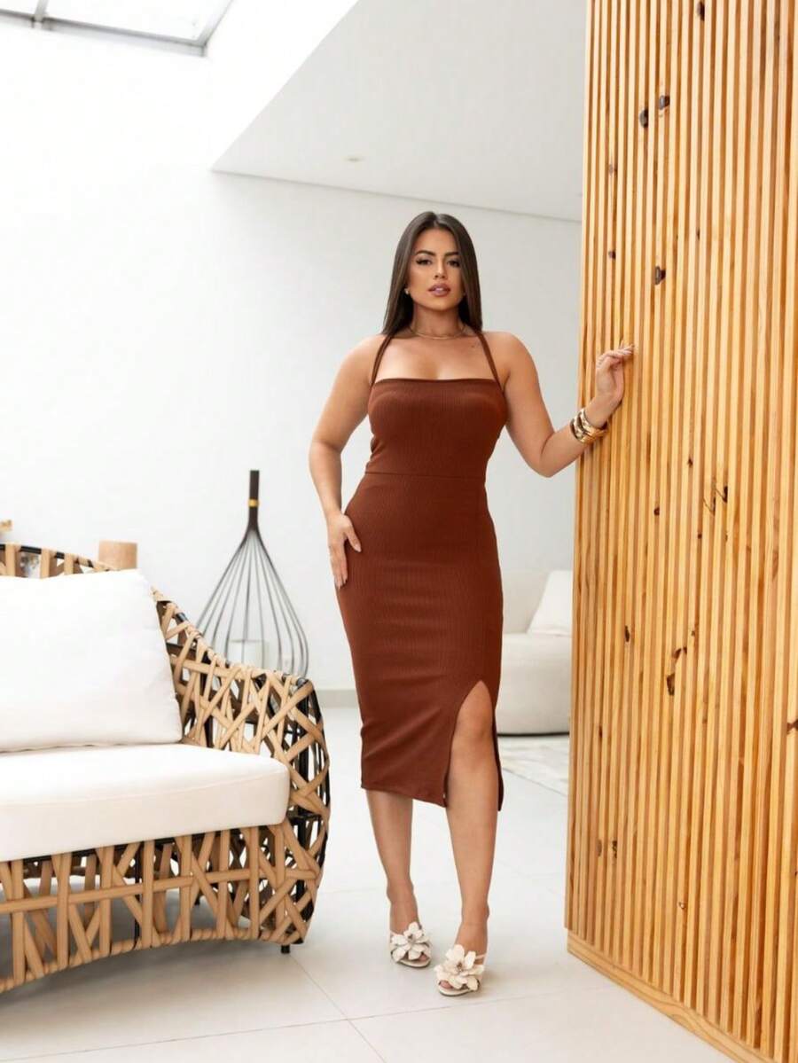 Vestido Midi com Costas Poderosas e Fenda Charmosa - Marrom - Visão 1