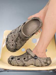 2026 New Men's Breathable Perforated Sandals, Quick-Drying Beach Slippers - Khaki - View 3