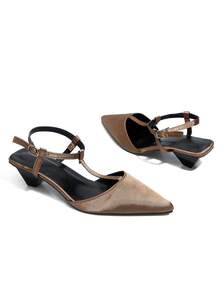 Women's Fashion Hollow Strap Kitten Heel Closed Toe Minimalist Matte Sandals, 2026 New Commuting Fairy Style Pointed Toe Mid Heel Pumps - Maroon - View 2