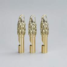 1 Chiếc còi hình đầu đại bàng bằng đồng nguyên khối thủ công - Thiết kế đại bàng tinh tế, mặt dây chuyền móc khóa, quà tặng Giáng sinh, Lễ Tạ ơn, Ngày của Mẹ, phù hợp cho người yêu thích hoạt động ngoài trời, vật phẩm quà tặng | Chế tác tinh xảo | Mặt dây chuyền nghệ thuật, trang trí hình đại bàng - Vàng - Xem 7