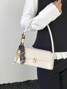 柔软PU皮革金属锁扣装饰贝壳形复黎风手提包，女士单肩包，新款女士小方托特包 - 米色 - 查看 10