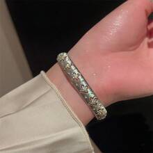 1pc Vintage Style Four-Leaf Flower Pattern Bangle, Luxury Rhinestone & Brushed Metal Design For Women - A - View 6
