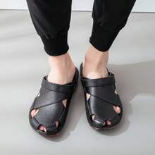 Sandalias de verano para hombre: informales, antideslizantes, con parte superior suave, suela blanda y duradera, zapatos de playa transpirables. - Negro - Ver 3