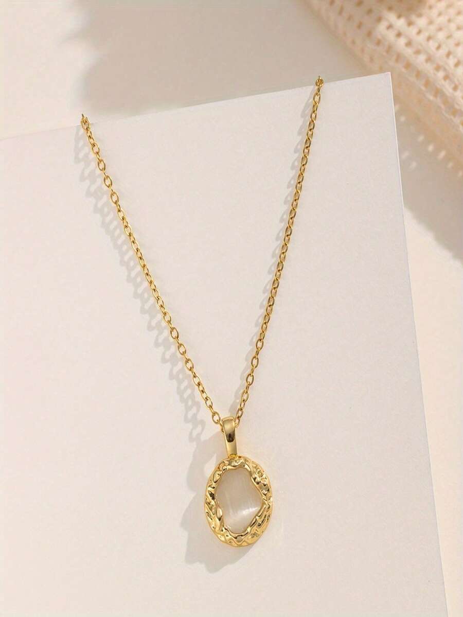 1pc Stainless Steel INS Style Luxury Cat Eye Stone Pendant Necklace, Gold Braided Edge Round Plate Delicate Minimalist Necklace, Suitable For Daily, Commute, Date, Party Wear, Unique Elegant Choker Necklace, Fashion Jewelry (OPP Bag Packaging) - Gold - View 1