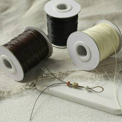 393,7 inç 0,5 mm Esnek Olmayan Takı Teli - Kahverengi/Siyah/Bej Sentetik Deri Görünümlü El Sanatı Teli, Boncuk İşleme, Örgü, Kolye ve Bileklik Yapımı İçin, Pürüzsüz Dokulu Tel, El Sanatları, Anahtarlıklar, Takılar İçin (Deri ile Uyumlu)