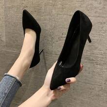 Zapatos de tacón de aguja negros para mujer, con punta afilada y corte bajo, de ante, para ocasiones formales, graduaciones académicas y para ir al trabajo. - Negro - Ver 1