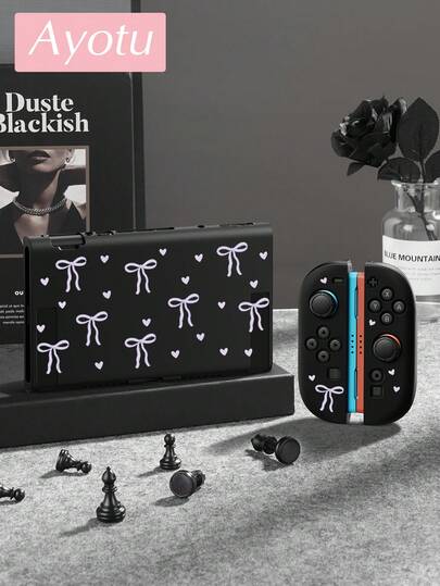 Ayotu Funda protectora para consola Switch con diseño de lazo y corazón, apta para New Switch 2 (2025)/Switch NS/Switch OLED, se puede usar en la estación de acoplamiento sin retirarla, funda protectora universal para mando, accesorios de juego para Switch, anti-caídas y arañazos, regalo para el Día de San Valentín/Vuelta al cole/Primavera romántica