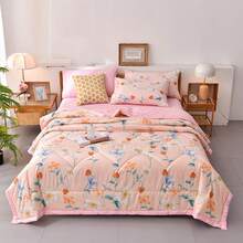 1件亲肤简约格子+花卉绗缝宽边夏季被，柔软细腻，吸湿透气，简约优雅，时尚空调被 - 愛意芬芳 - 查看 2