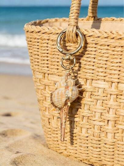 Asymmetric Natural Seashell Keychain, Exquisite Marine Style Shell Bag Charm, Bag Accessory, Beach, Summer, Fashionable Exaggerated Women's Natural Jewelry Accessories, Bag Decoration, Car Hanging Decoration, Handmade Creative DIY Necklace Earring Wind Chime Pendant Accessories, Unisex. Suitable For Holidays, Birthdays, Parties, Wedding Seasons, Bridesmaid Gifts, Women's Day, And Gifts For Girls.