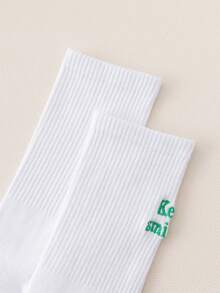 3双装“保持微笑”字母刺绣吸湿排汗棉质中筒袜，女士款，时尚百搭 - 彩色 - 查看 4