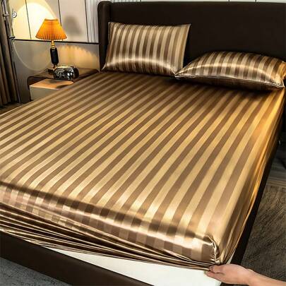 2/3 Pcs Luxury Satin Bedding Set, Bedding Set, Bed Sheet Set, Bed Cover Set, Solid Color Dust Cover Set, Soft & Comfortable Bedroom Bedding Set, Thick Mattress Cover, 1pc Mattress Cover + 1/2pcs Pillow Covers, Bed Cover Set, Suitable For Double Bed, Full Size Bed, Queen Bed, King Bed, Super Soft & Breathable, Silky Smooth, Wrinkle-Resistant, Machine Washable Bed Sheets