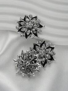2 piezas/paquete Botones metálicos con forma de flor hueca y rhinestones, decoración de moda para coser en suéter, abrigo, traje, vestido, vestido de novia, ramo, caja de regalo de cumpleaños, accesorios DIY - multicolor - Ver 8