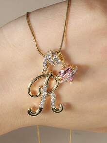 1 件立方氧化锆心形项链，带有 26 个英文字母设计，经典复古吊坠项链，适合日常佩戴或聚会，是情人节礼物的完美之选 - 金色 - 查看 3