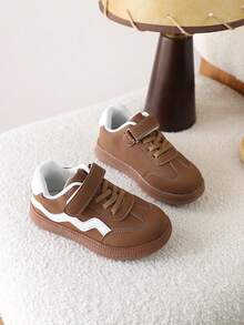 1 Pair Leather Casual Sneakers With Hook And Loop Soft Sole - Brown - View 5