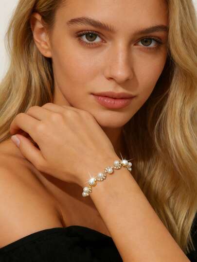 时尚奢华女士手链 - 闪亮仿珍珠和水钻，适合复古主题活动、婚礼、毕业典礼、情人节礼物