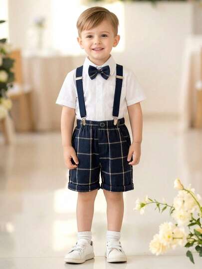 两件套男童优雅绅士套装，百搭白色可调节领短袖衬衫+蓝色格子背带短裤，适合返校、婚礼、学校活动、演出、派对、正式场合、休闲穿着。