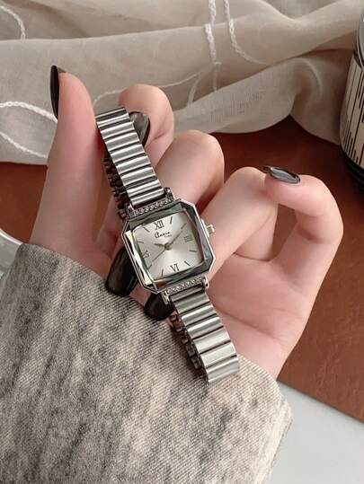 1件复古银色不锈钢方形小表盘女士腕表，时尚简约优雅奢华小巧石英女士腕表，适合日常佩戴、派对及其他场合。