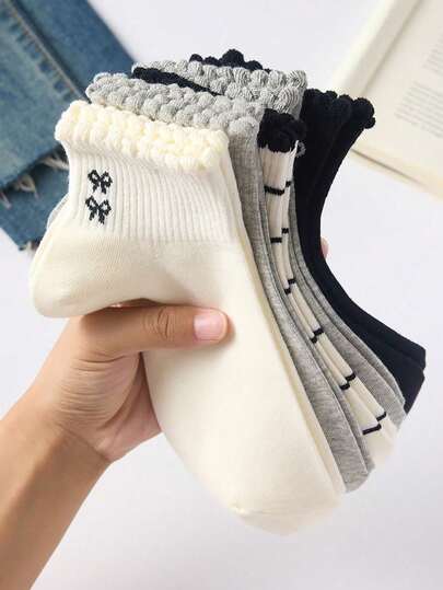 5双装女士可爱透气条纹蝴蝶结波点图案短袜/中筒袜，圣诞礼物，黑白袜子，适合日常休闲穿着，适合秋冬季节及所有季节