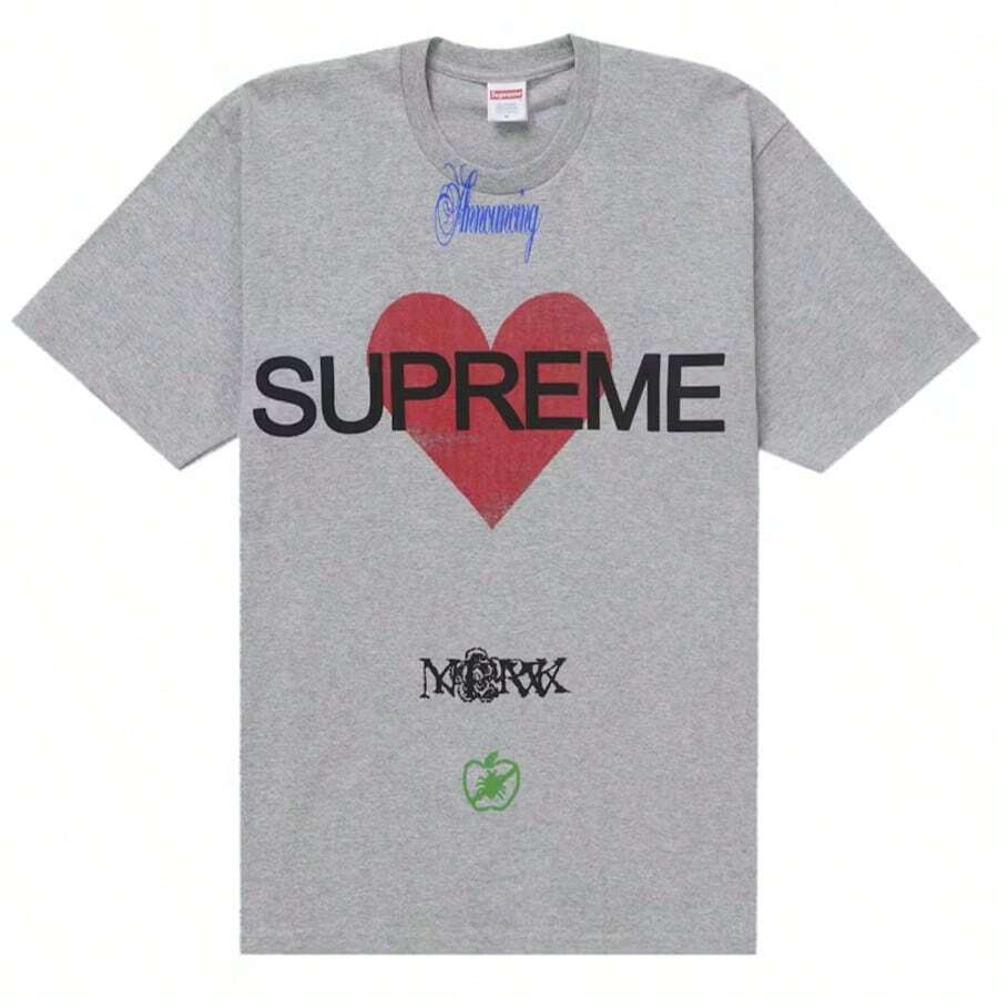 Supreme Announcing Tee | Layering Logo T-Shirt Streetwear Unisex Short Sleeve Cotton Tee | Vintage Graphic Heart Print Shirt | Men's And Women's Luxury Urban Fashion Casual Crewneck Top In Black, White And Grey. - Màu Xám nhạt - Xem 1