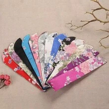 1把折叠扇，中国风黑墨花卉图案手扇，适合作为婚礼礼物、母亲节礼物、舞蹈表演、家居装饰、派对礼品、摄影道具、旅行必备、海滩必备、毕业季、毕业典礼、毕业典礼、祝贺毕业生、毕业派对、旅行徒步必备、露营必备、便携工具、夏季必备、夏季便携用品。 - 多色 - 查看 9