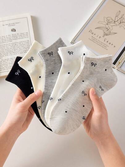 5双装女士可爱透气蝴蝶结波点图案短袜，隐形袜，白色袜子，黑色袜子，适合日常休闲穿着，春、夏、秋、冬四季皆宜。