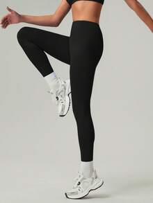 Women's Solid Color Front Seam Back Deep V Buttock Line Running Outdoor Exercise Yoga Legging Pants - Black - View 5