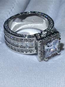Anillo de circonita cúbica blanca elegante y lujoso, anillo de fiesta/boda para mujer, joyería para vestido de cóctel, regalo del Día de la Madre, talla de anillo 6-10 - Plateado - Ver 3