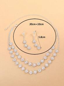 这款优雅百搭的项链、耳环和手链套装，饰有水钻水晶几何流苏，适合女性日常、约会、婚礼、派对、情人节和节日佩戴，也是一份理想的礼物。 - 銀色 - 查看 6