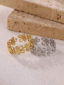 Women's Stainless Steel Hollow Flower Ring, Classic 18K Gold And Silver Waterproof Rings, Wedding Jewelry Vacation Accessories, Mother's Day Gift - Various - View 4