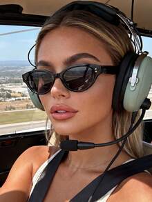 一副男女通用复古猫眼椭圆形时尚眼镜，简约百搭时尚眼镜 - 黑色 - 查看 5