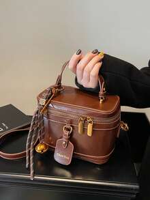 Bolsa pequena quadrada casual e versátil, em tecido xadrez bordado, ideal para guardar celular, batom, moedas, compras, carteira, para mulheres jovens, universitárias, recém-casadas e profissionais. Perfeita para escritório, universidade, trabalho, negócios, deslocamentos diários, atividades ao ar livre, viagens e excursões. - Castanho - Ver 2