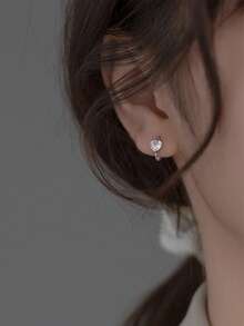 HuooNew A Pair Of 925 Sterling Silver Heart-Shaped Zirconia Inlaid Circle Ear Clasps With Temperament Is A Gift For Girls - Silver - View 2