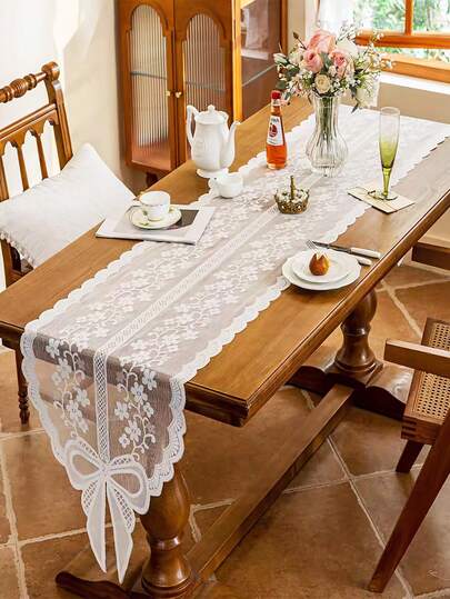 1pc Vintage Hollow Lace Table Runner, Woven White Lace Floral Tablecloth, Suitable For Country Wedding, Romantic Candlelight Dinner, Wedding Ceremony, Holiday Decor Or Daily Use