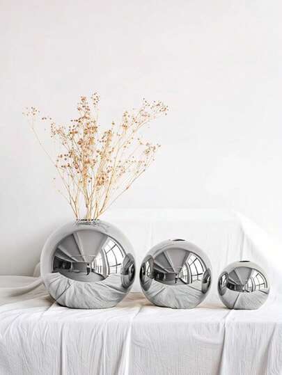 1pc Gilded Ceramic Vase, Lightweight Yet Luxurious Golden Spherical Vase, Suitable For Decorating Living Room, Dining Room, Study, And Hallway. It Is Also An Ideal Decorative Vase For Birthdays, Graduations, Eid Al-Fitr, Home Decor, And Room Decoration, And Makes A Great Gift.