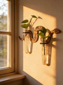 1 pieza Estantería decorativa de pared de madera natural con diseño de flores, decoración de pared botánica minimalista con tubo transparente, forma ondulada de estilo granja moderna con detalles florales grabados, exhibición de plantas de pared montada que ahorra espacio para propagación de esquejes y pequeñas plantas verdes, accento decorativo funcional de pared para sala de estar, dormitorio, baño, entrada, cocina, oficina, apartamento, decoración del hogar - serpiente - Ver 4