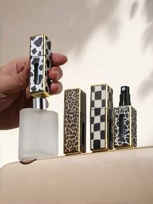 One Leopard Shaped Square Perfume Reusable Travel Bottle, 5ML Reusable Texture Decanting Bottle At The Bottom, 5ML Leopard Shaped Square Perfume Split Bottle Portable Travel Bottom Direct Charging Perfume Bottle - Multicolor - View 2