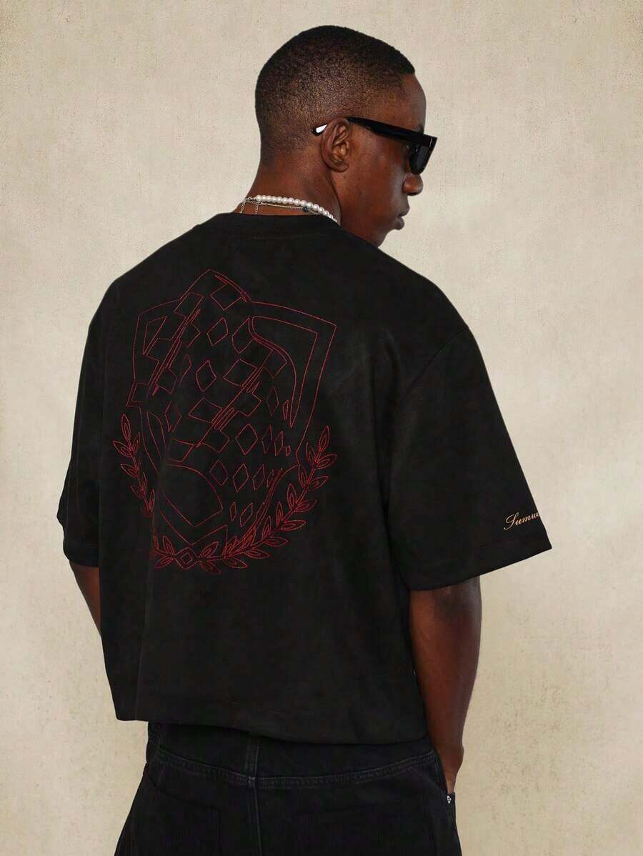 SUMWON Short-Sleeved Cropped T-Shirt With A Fitted Cut And Embroidered Print On The Back - Black - View 1