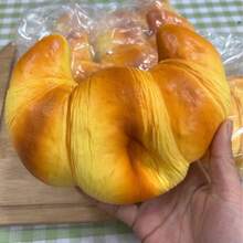 Juguete antiestrés de gran tamaño, suave y de lenta recuperación con forma de cuerno de vaca, pan gigante - Multicolor - Ver 3