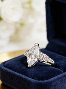 1 chiếc nhẫn hình học thanh lịch, dành cho nữ, thiết kế tối giản hiện đại, đính đá Cubic Zirconia tổng hợp, thích hợp đeo hàng ngày hoặc làm quà tặng, phụ kiện thời trang đa năng (Không kèm hộp đựng) - Bạc - Xem 1